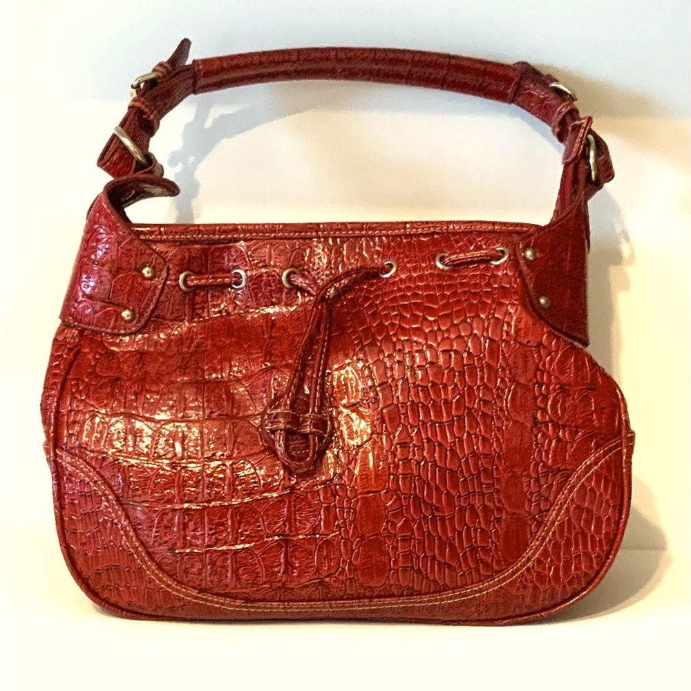Elegant Red Crocodile-Embossed Women's Bag